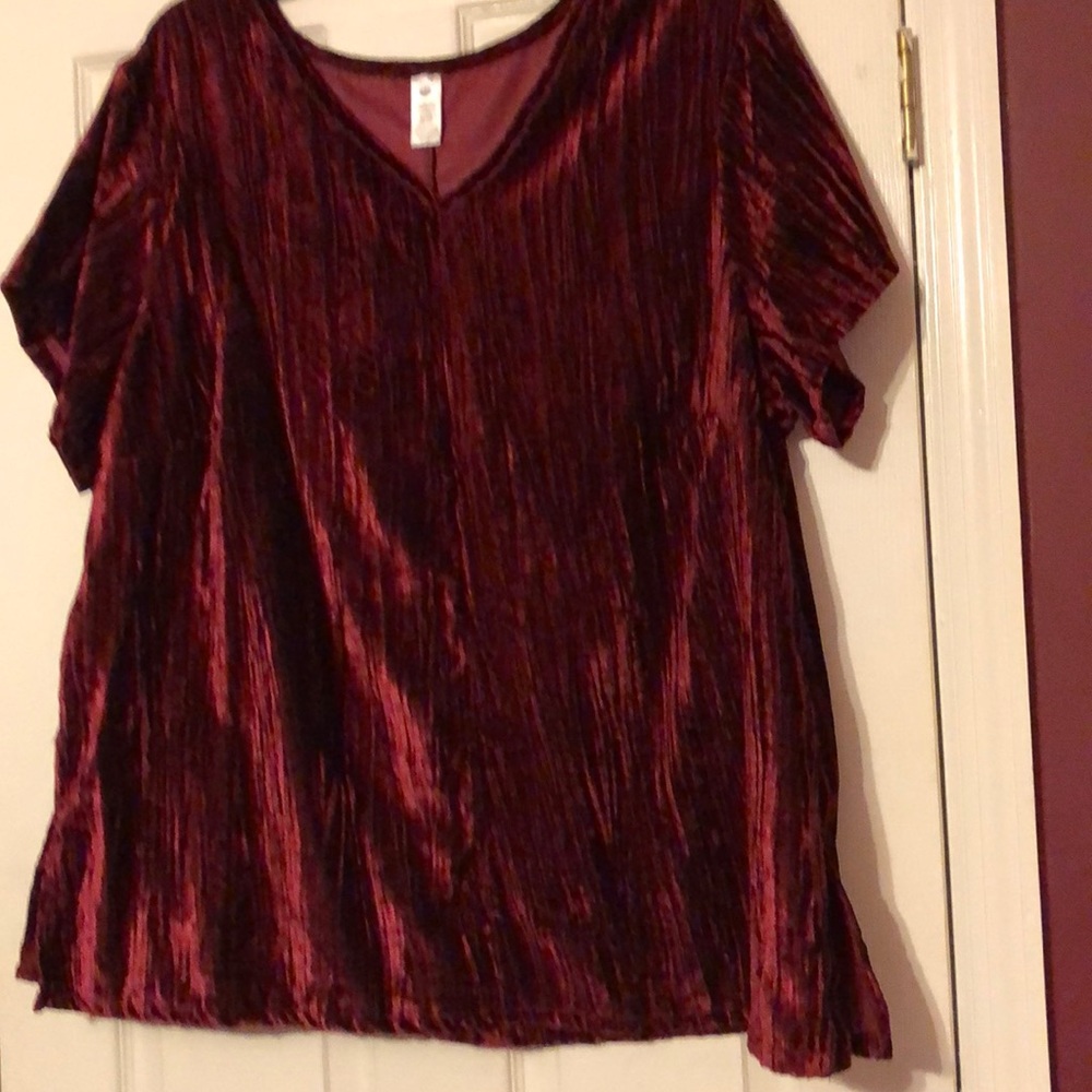 💥5/$25💥Beautiful Top Plus size